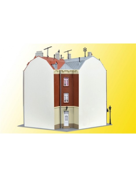 CASA DE ESQUINA EN HANSEPLATZ, KIBRI 38355